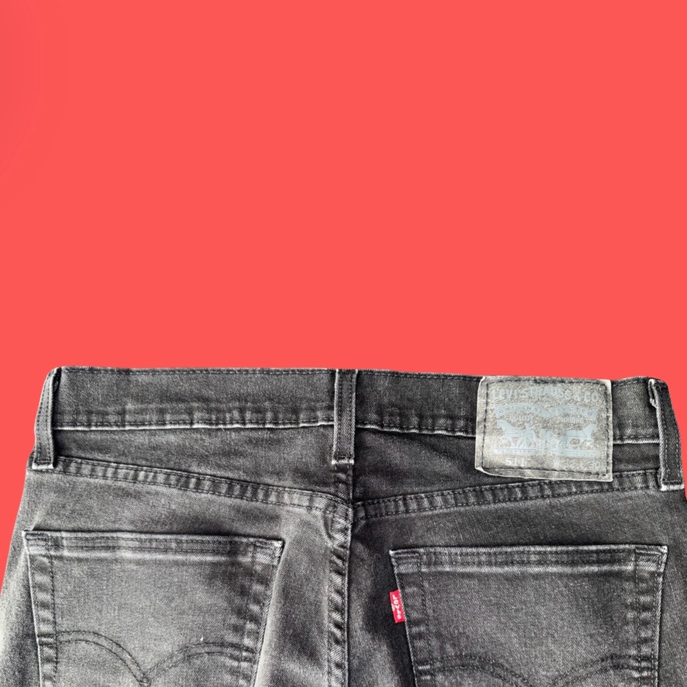 Levi Straight Leg Jeans 👖